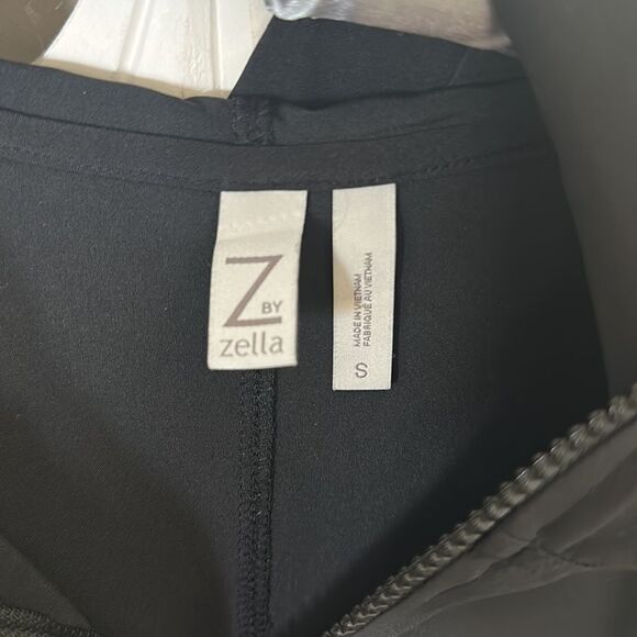 Z by Zella Lightweight Popover Tunic - Picture 8 of 9